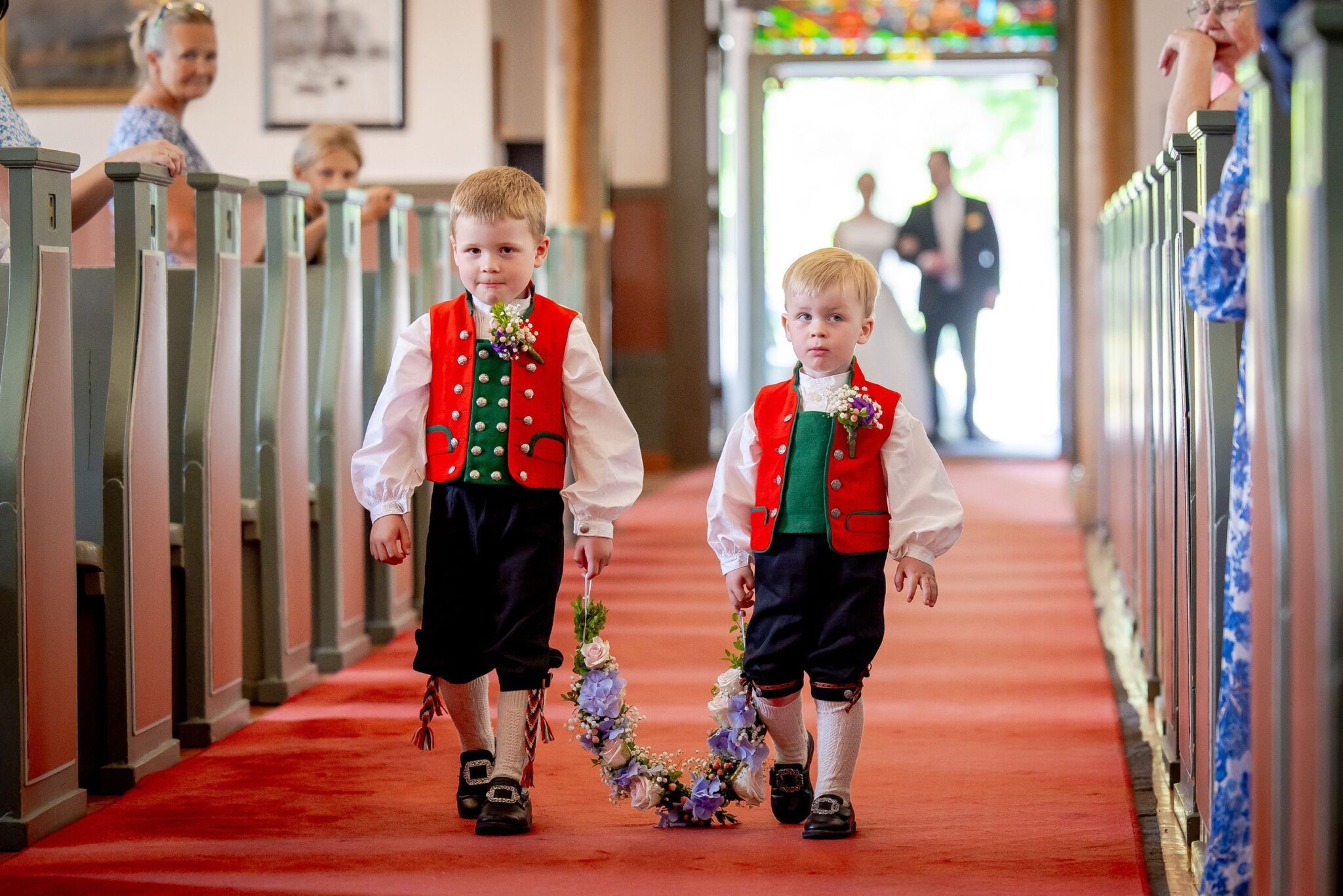 Bryllupsfotograf i Sarpsborg, Fredrikstad, Halden, Tønsberg, Hvaler, Moss, Oslo, Rakkestad, Aremark, Vestfold og Østfold