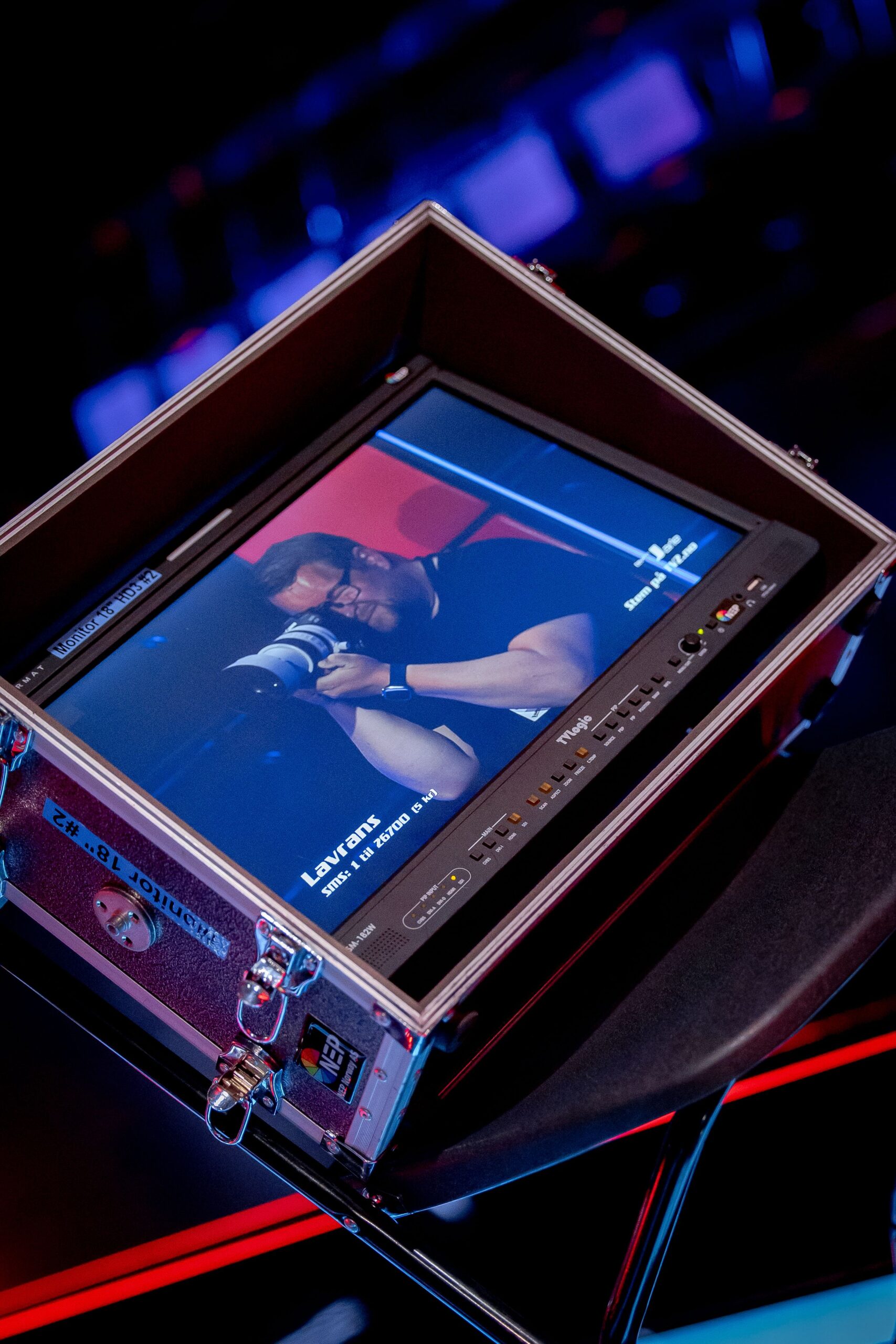 Stillsfoto under TV-innspilling