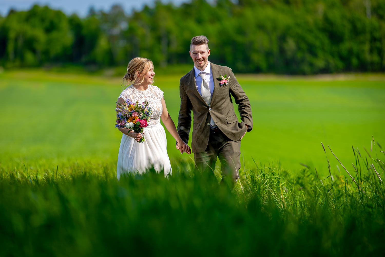 Bryllupsfotografering på gårdstun i Fredrikstad – Karoline og Ruben