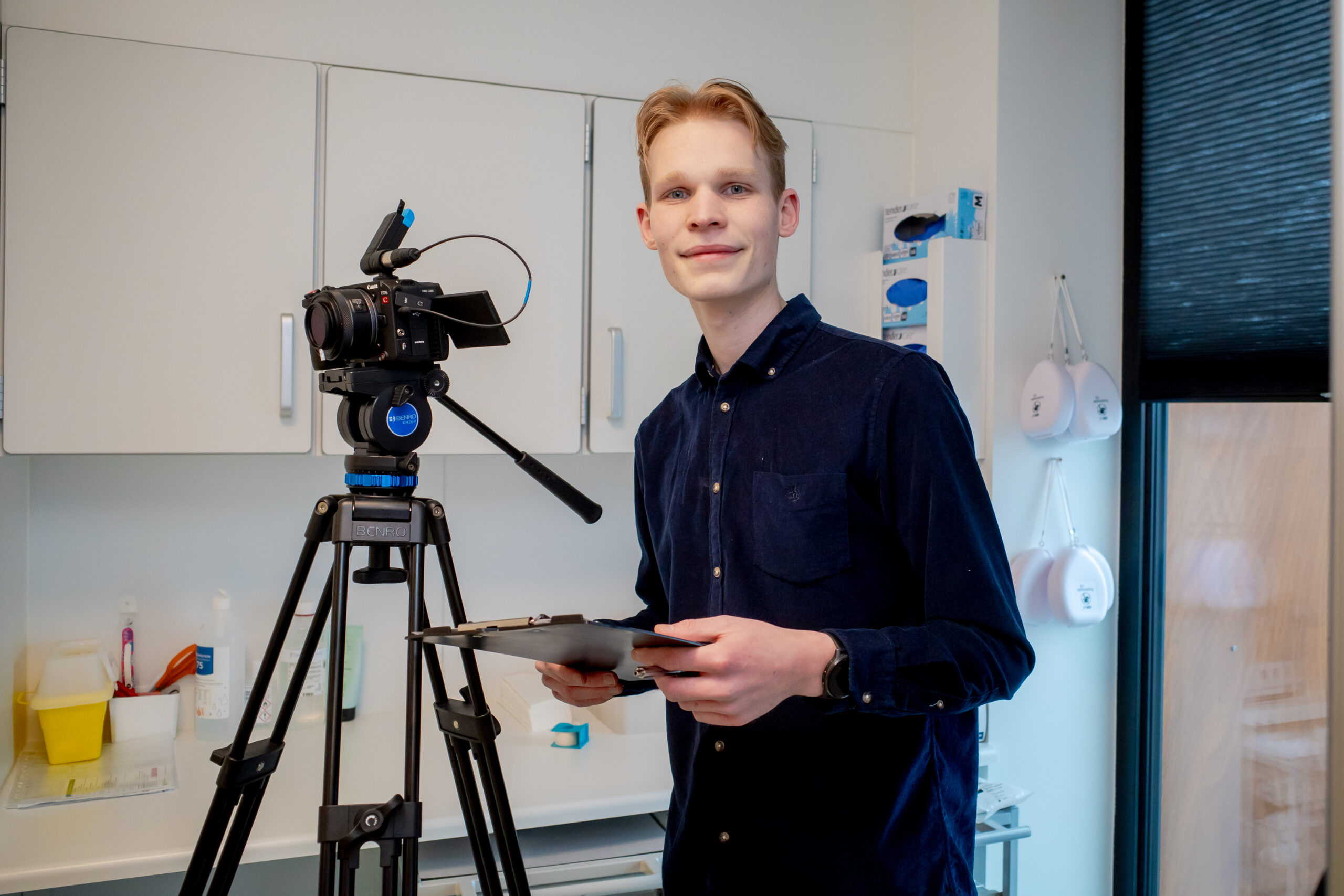 Jesper Malthus-Andersen på Fagskolen for å produsere video